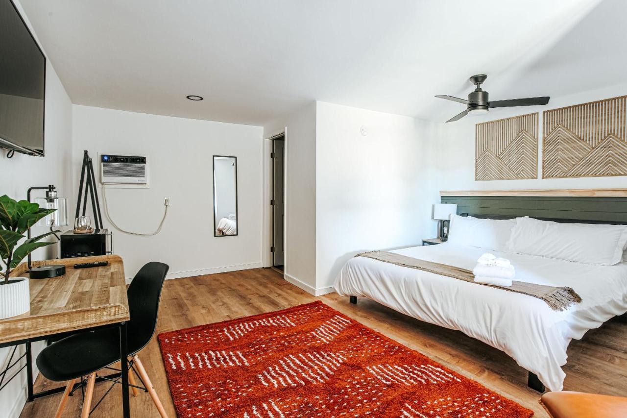 Grey Pine Lodge Waynesboro Room photo